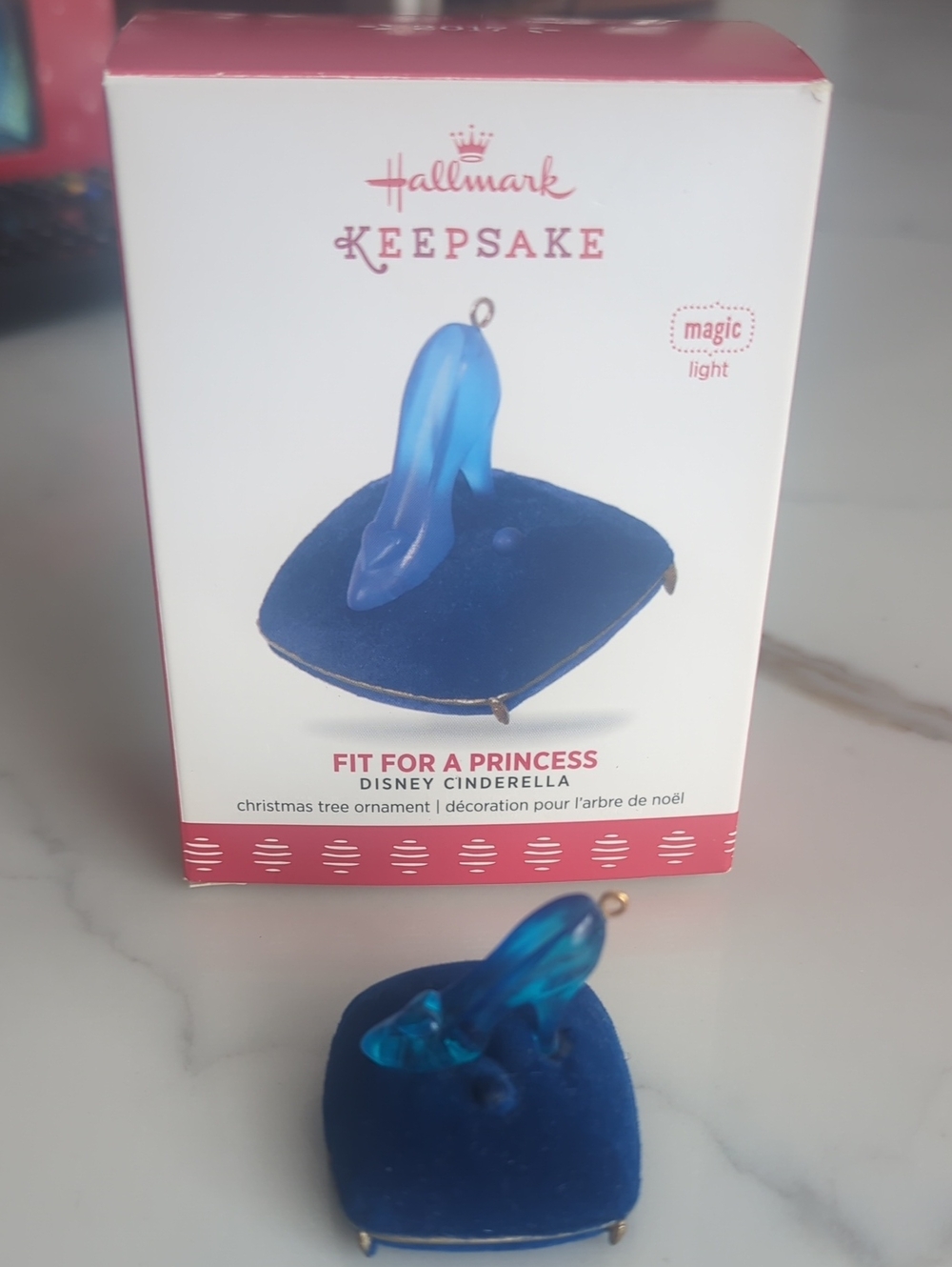 2017 Keepsake Disney Fit For A Princess Cinderellas Shoe Christmas Tree Ornament
